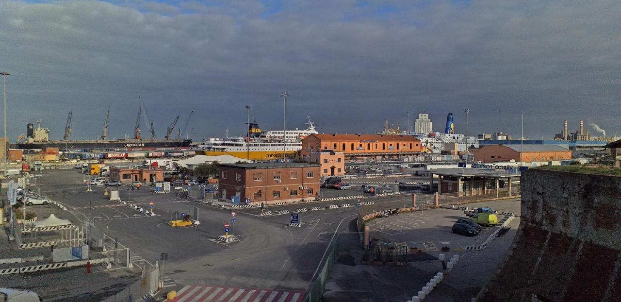 Casa Il Girasole Daire Livorno Dış mekan fotoğraf